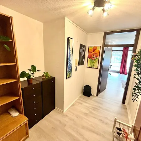 Natural And Urban Living In Apartment *